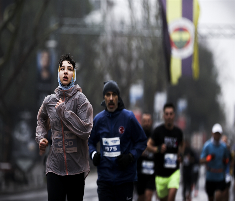 Winter Run Istanbul'a 3 bine yakin sporcu katildiMurat Kaya