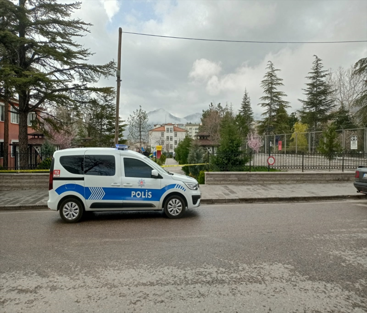 Konya'da parkta erkek cesedi bulunduKadriye Coskun