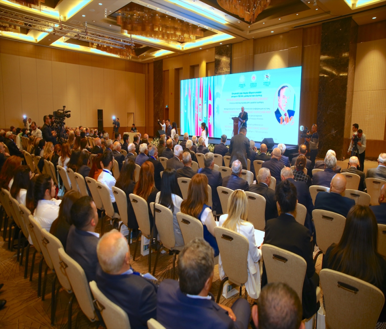 Bakü'de "Haydar Aliyev ve çagdas Türk dünyasi" konferansi düzenlendiRuslan Rehimov