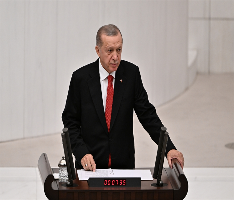 Cumhurbaskani Erdogan TBMM'deMehmet Tosun,Mümin Altas- Cumhurbaskani Erdogan, yeni yasama yili açilisi dolayisiyla Meclise geldi