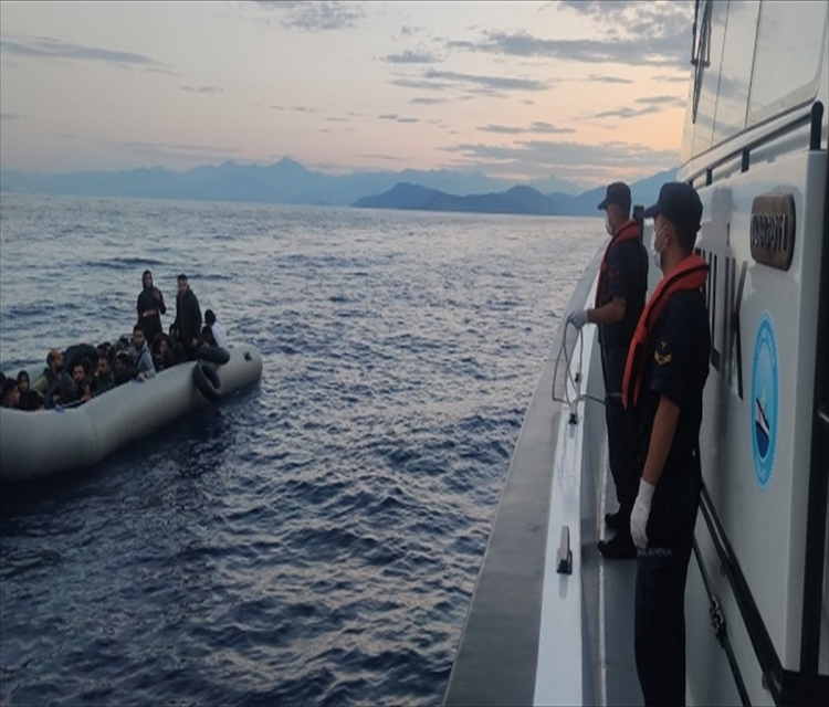 Fethiye açiklarinda 33 düzensiz göçmen yakalandiAli Riza Akkir