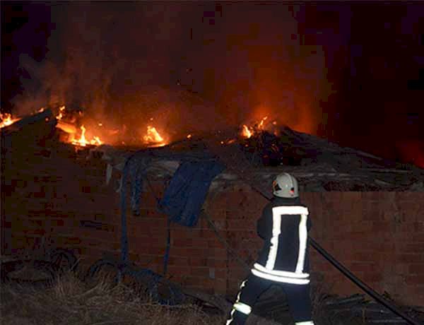 Konya'da ağıl yangını