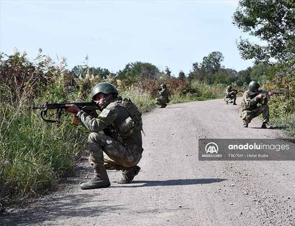 Suriye'den Türkiye'ye yasa disi yollardan geçmeye çalisan 3 kisi yakalandiHarun Kutbe