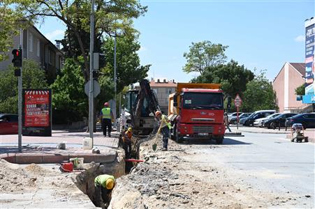 Konya Büyükşehir Binkonutlar'ın Su Altyapısını Yeniliyor