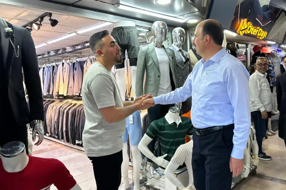 Başkan Altay Bayram Alışverişine Çıkan Konyalıları ve Esnafları Ziyaret Etti