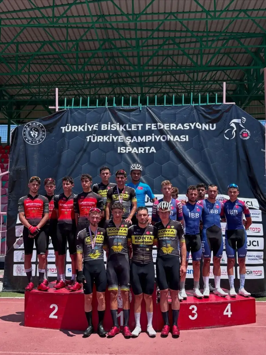 Büyükşehir'in Pedalları Türkiye Yol Şampiyonası'nda Tozu Dumana Kattı
