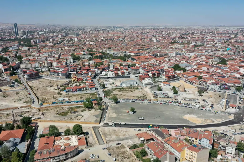 Meram Belediyesi'nden, Larende ve Suriçi İçin Yoğun Tempo 