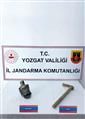 Define ararken jandarmaya yakalandılar