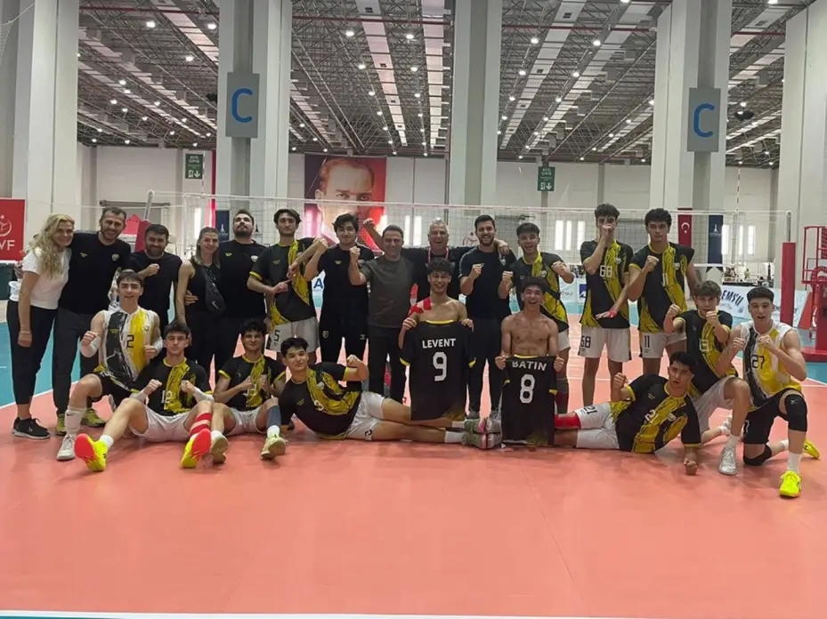 Büyükşehir Belediyespor Voleybolda Son 8'de