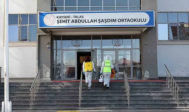 Talas’ta okullara yarıyıl temizliği