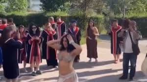 ODTÜ’de dansöz oynatılmasıyla ilgili çıkan haberlere rektörlükten açıklama