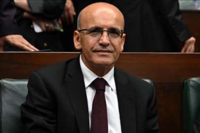 Bakan Şimşek: "Finansman programı kapsamında 2 milyar dolar tahvil ihracı gerçekleştirilmiş olup, bu ihraca 2,5 katı aşan talep gelmiştir"