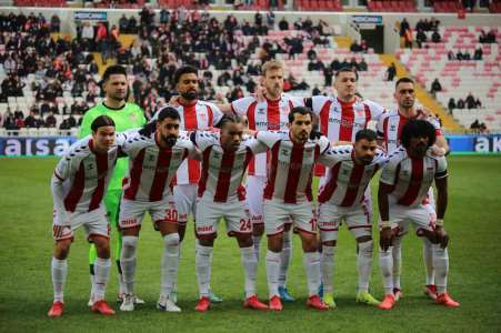 Sivasspor’da zorlu Beşiktaş maçı öncesi 8 eksik