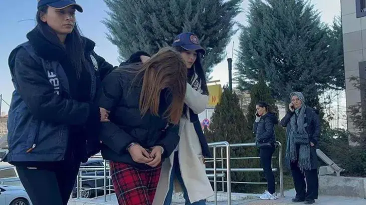 Faciada ölenlerin yakınlarına saygısızlık eden kadın tutuklandı