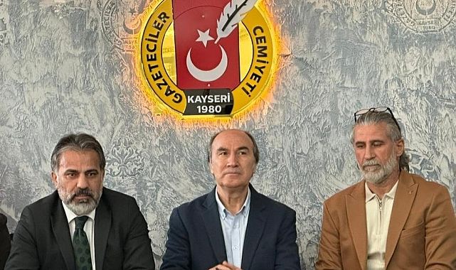 Gazetecilerden silahlı saldırıya uğrayan meslektaşlarına destek