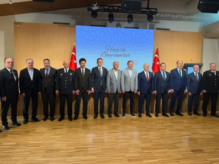 Konya’da Geleneksel Bayramlaşma Töreni Taş Bina Kültür Sanat Merkezi’nde Gerçekleşti