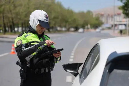  Konya'nın ilk kadın şahin polisleri görevde