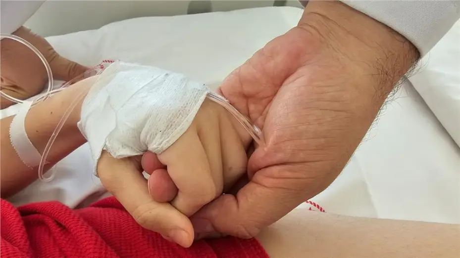 Kayseri’de kamyonun çarptığı çocuk, palyatif servisinde sevgiyle iyileşiyor
