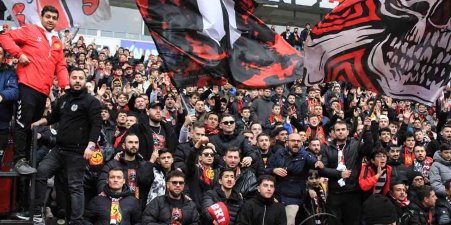 Eskişehirspor’dan ’Osmanlı 1453 Spor maçında misafir tribünü olmayacak’ açıklaması