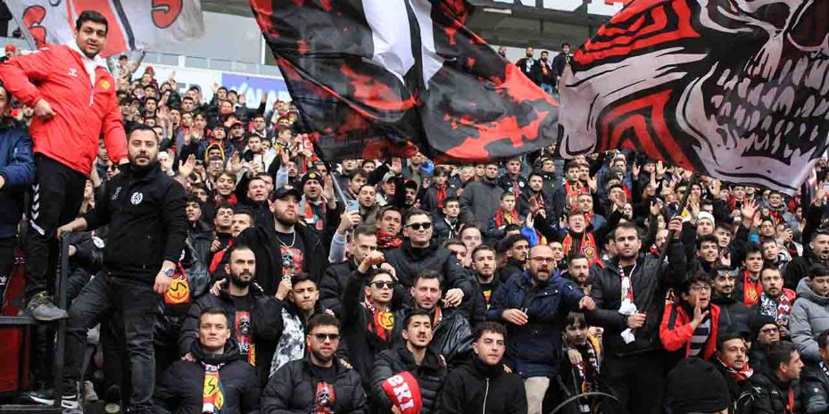 Eskişehirspor’dan ’Osmanlı 1453 Spor maçında misafir tribünü olmayacak’ açıklaması