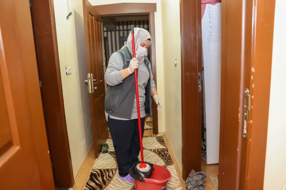 Evde Yaşlı Bakım Hizmeti Yüzlerde Tebessüm Olmayı Sürdürüyor