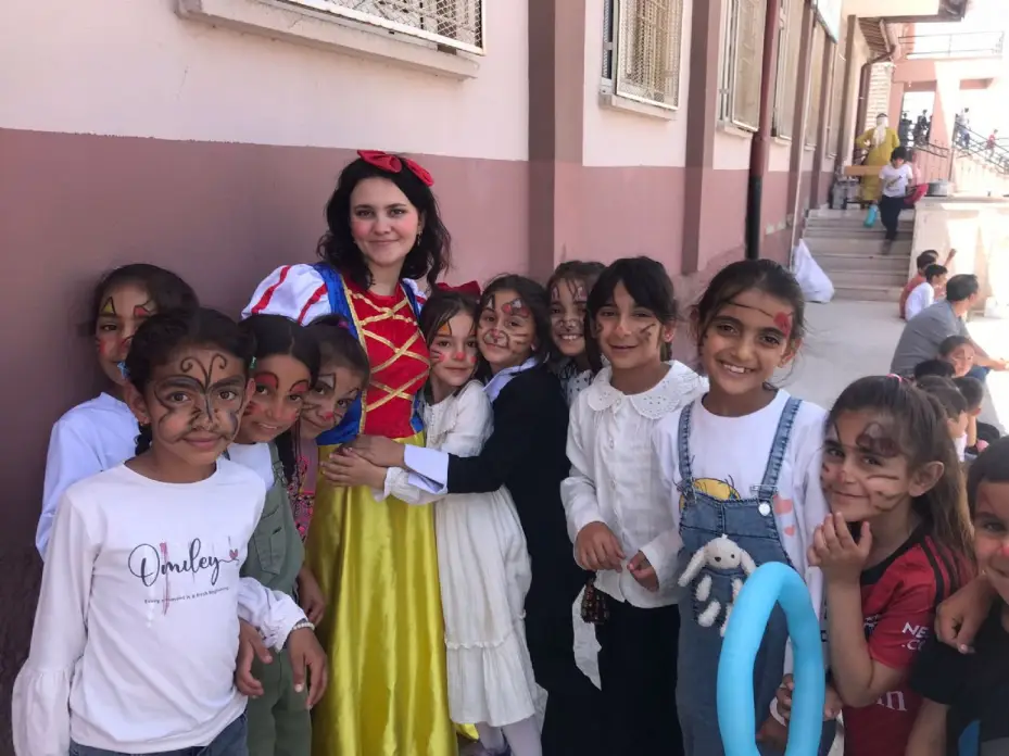 Mehmetçik İlkokulu’nda Şenlik Coşkusu: Öğrenciler 6 Saat Boyunca Doyasıya Eğlendi