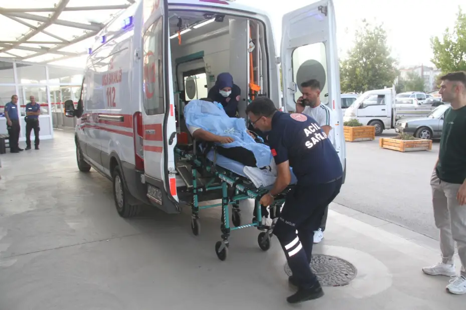 Beyşehir'de Aile Kavgası Kanlı Bitti: 1 Yaralı