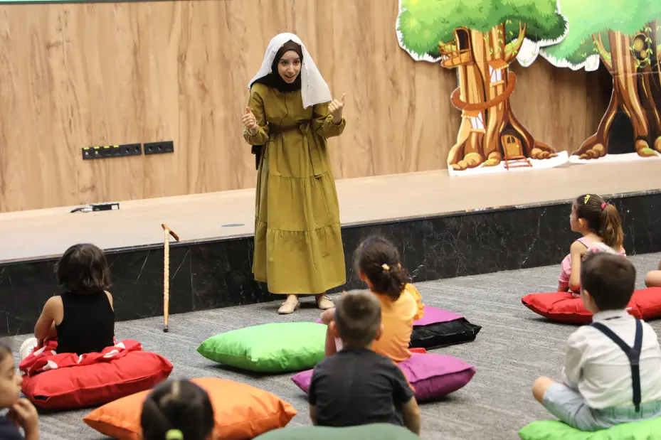 Minikler "Hoş Kubbe Masal Atölyesi"ni Çok Sevdi