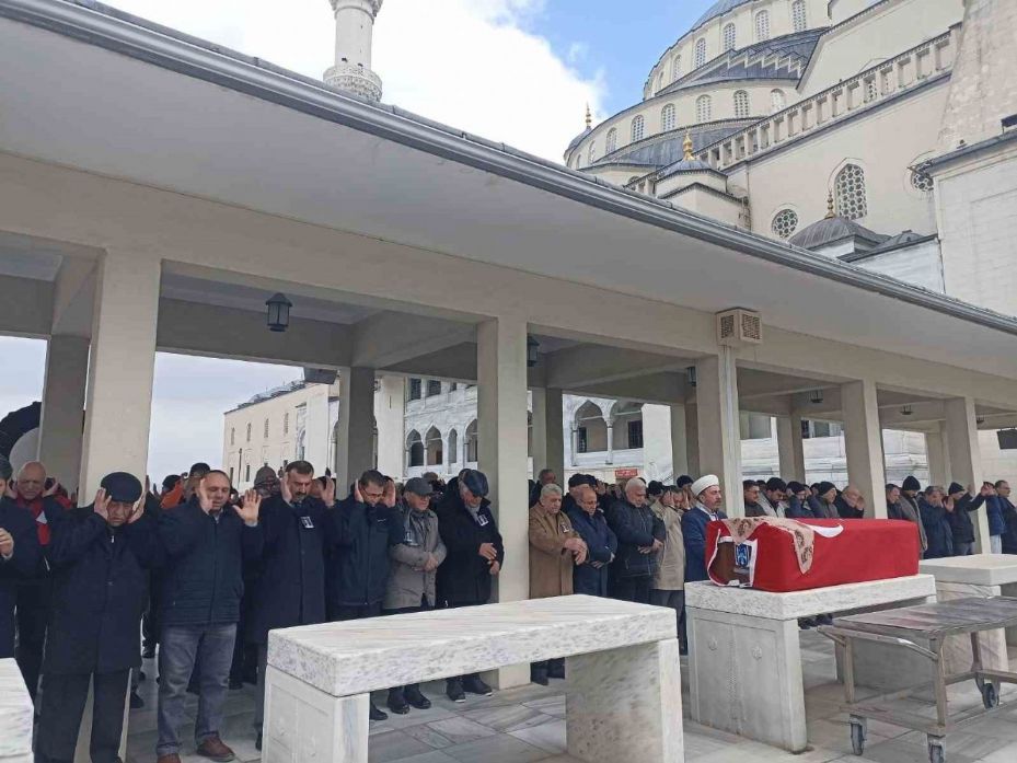 Türk dilinin asırlık çınarı, 103 yaşındaki Prof. Dr. Zeynep Korkmaz toprağa verildi