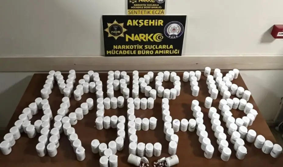 Konya’da 1 milyon 200 bin liralık uyuşturucu hap ele geçirdi