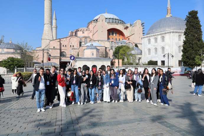 Başkan Altay:  "YHT ile günübirlik İstanbul gezilerimiz gençlerin hayatında iz bırakıyor"