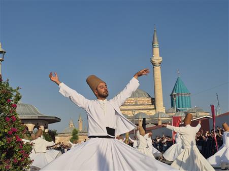 23.Konya Mistik Müzik Festivali 99 Semazen İle Açılışını Yaptı