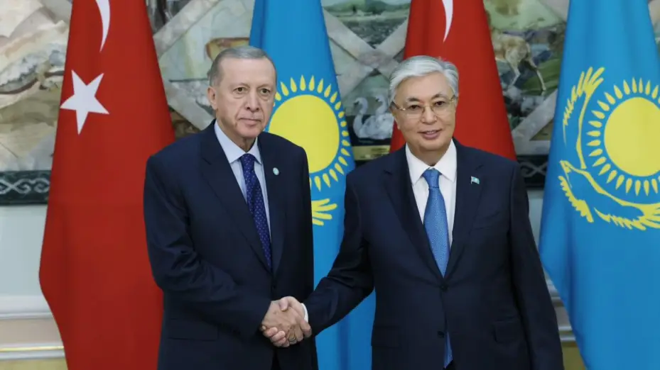 Cumhurbaşkanı Erdoğan, Kazakistan Cumhurbaşkanı Tokayev ile görüştü