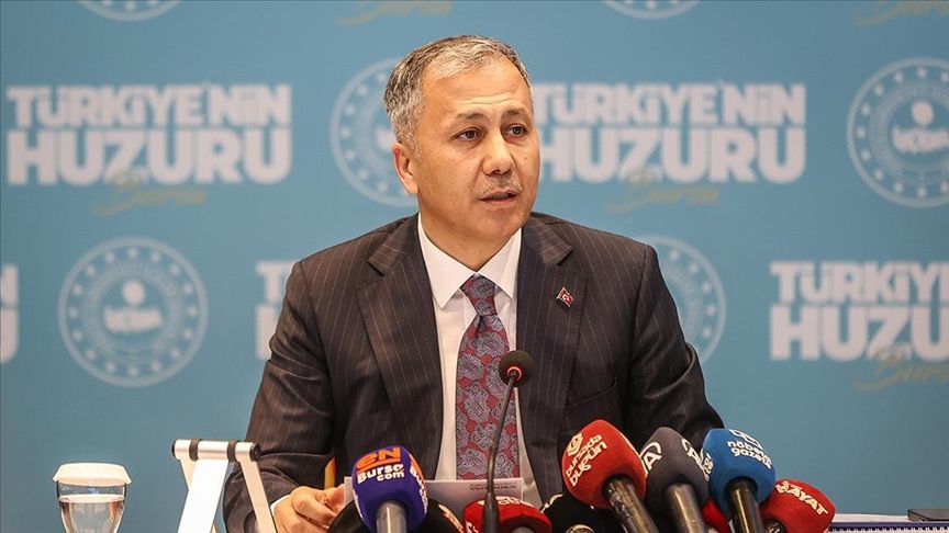 İçişleri Bakanı Yerlikaya: "Halkı sokağa, meydanlara çağırmak en hafif tabiriyle sorumsuzluktur"