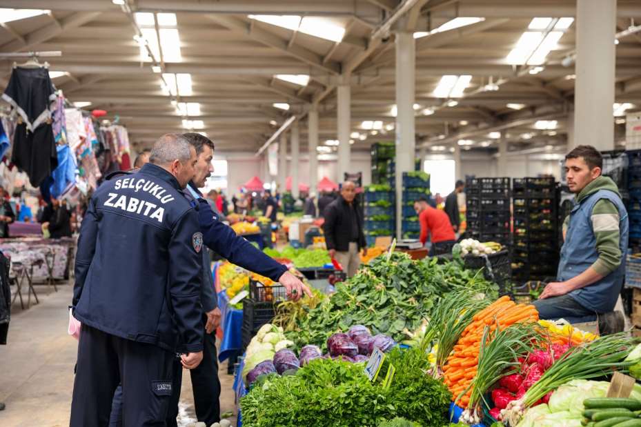 Selçuklu Belediyesi'nden Pazar Yeri Denetimi