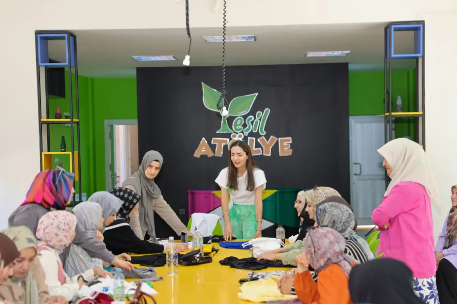 Selçuklu Belediyesi Yeşil Atölye Plastik Poşet Kullanımına Dikkat Çekti