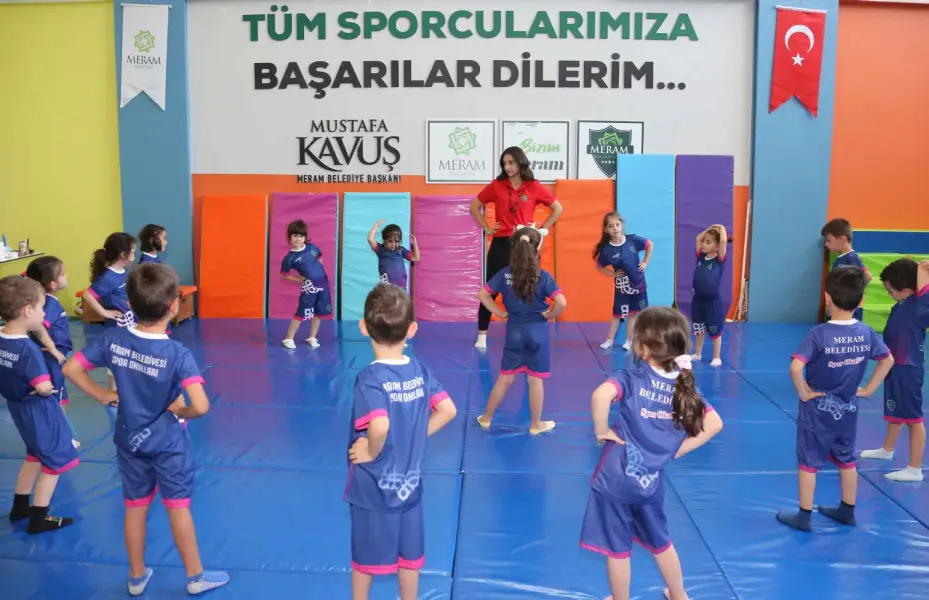 Meramlı Çocuklar Yaza ve Spora "Merhaba" Dedi