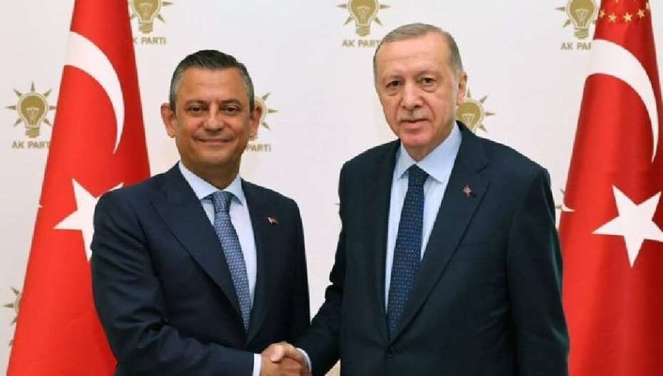 Cumhurbaşkanı Erdoğan’dan CHP Genel Başkanı Özel’e geçmiş olsun telefonu