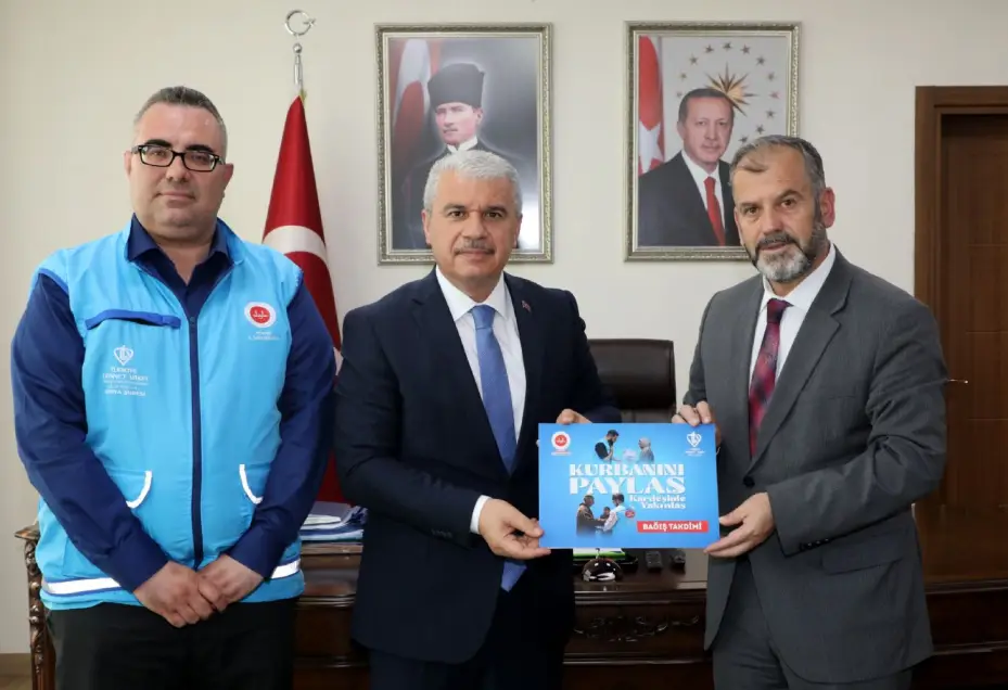 "Kurbanını Paylaş, Kardeşinle Yakınlaş" Kampanyasına Vali Akın’dan Katkı