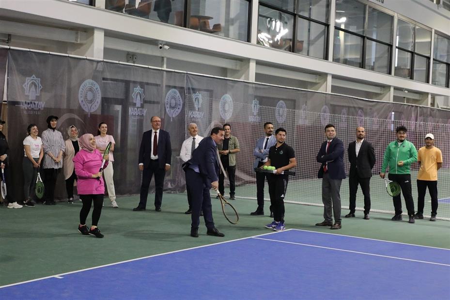 Vali Akın, Kaymakam Ayhan ve Başkan Kılca Karatay Tenis Kortu'nu Ziyaret Etti