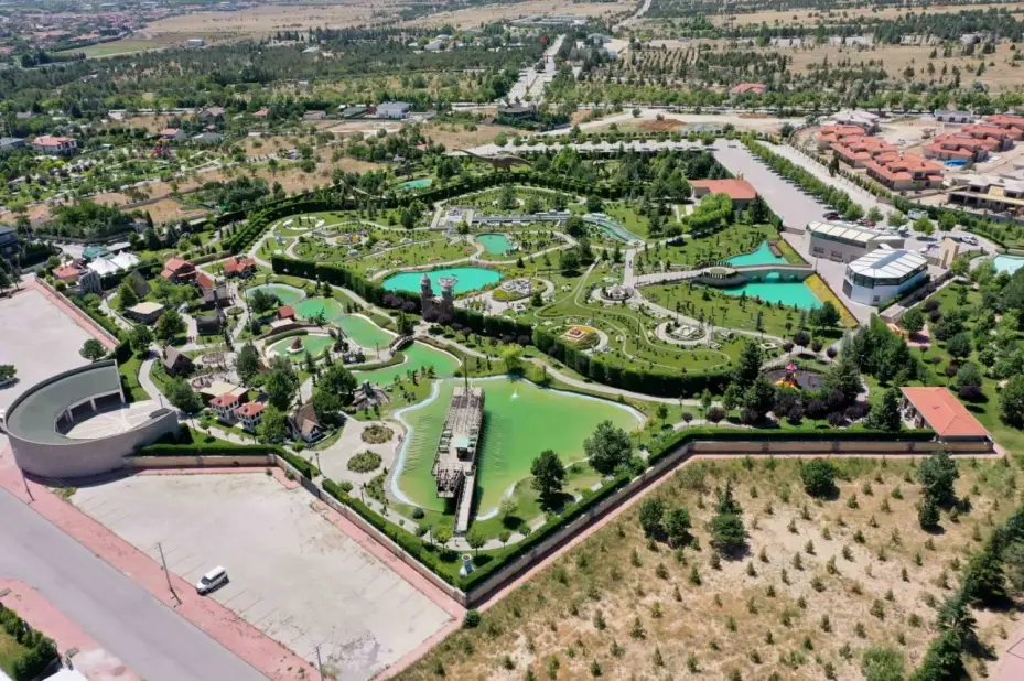80 Binde Devr-i Alem Parkı'nda Online Bilet Dönemi Başladı