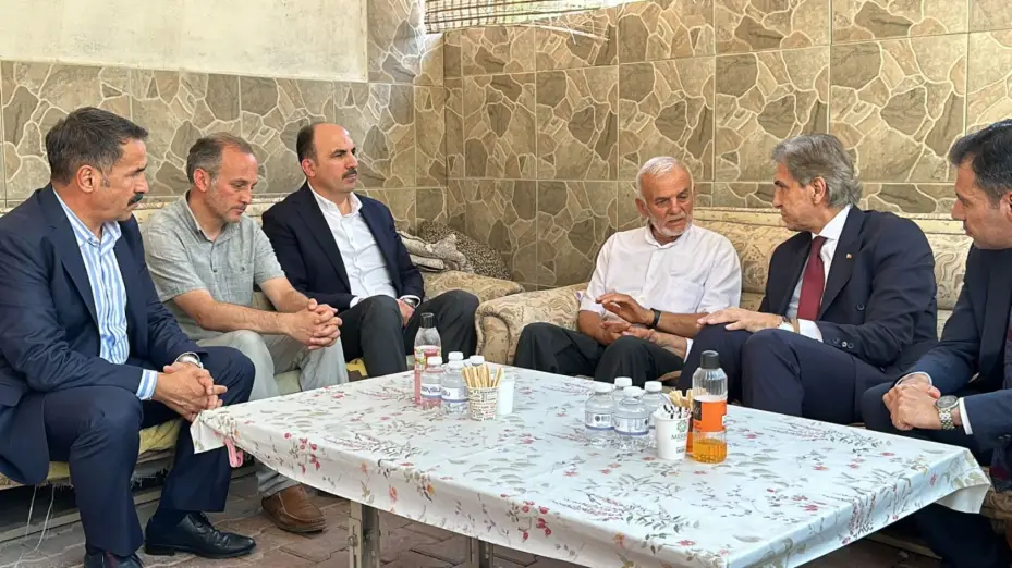 Ak Parti Genel Başkan Yardımcısı Demir Şehit Muharrem Can'ın Ailesini Ziyaret Etti