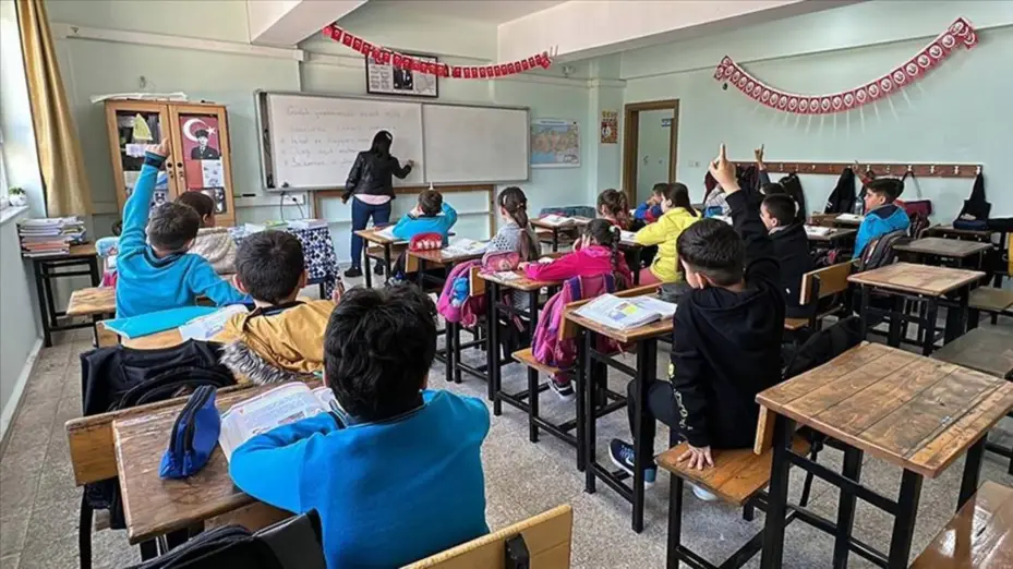 15 bin sözleşmeli öğretmen atamasında sözlü sınava hak kazanan adaylar açıklandı
