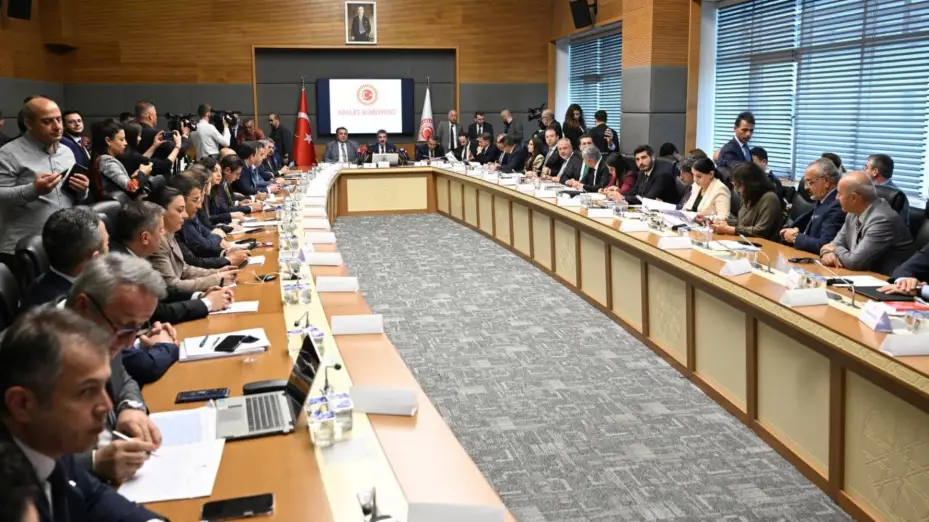 10. Yargı Paketi Adalet Komisyonu’nda kabul edildi