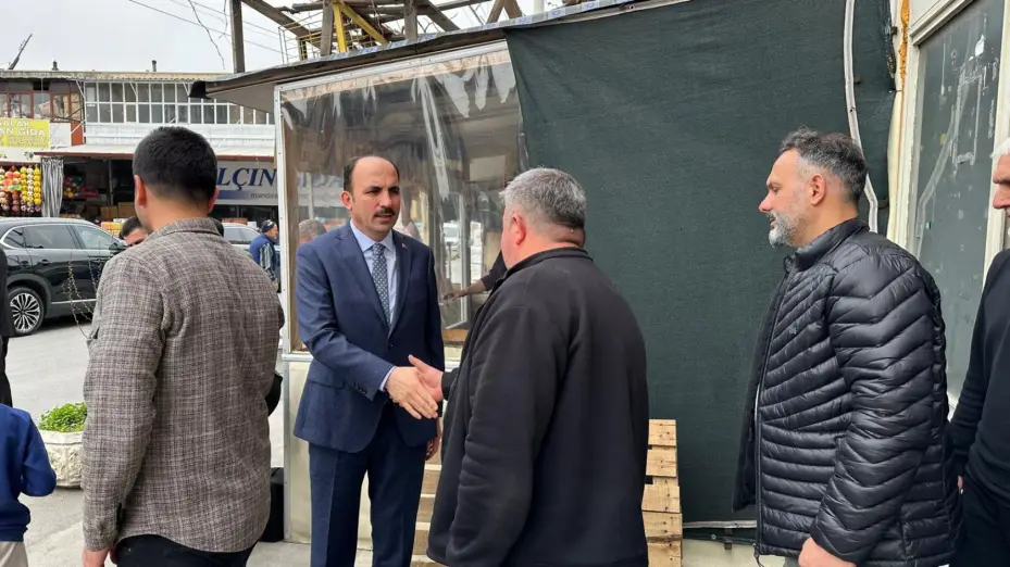 Başkan Altay Esnafların ve Konyalıların Bayram Heyecanına Ortak Oldu