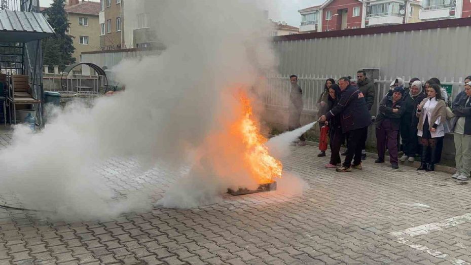 AFAD farkındalık eğitimi gerçekleştirdi