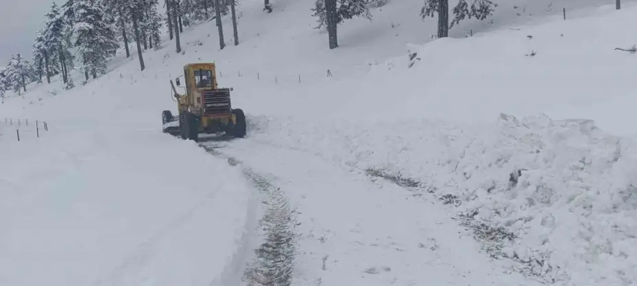 Kayseri Büyükşehir, kırsaldaki 47 mahalle yolunu daha ulaşıma açtı
