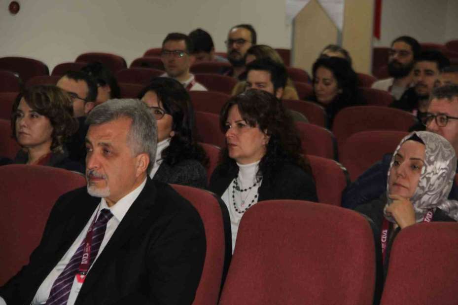 Doç. Dr. Altıntop: "Zehirlenmelerde ilk 45 dakika çok önemli"