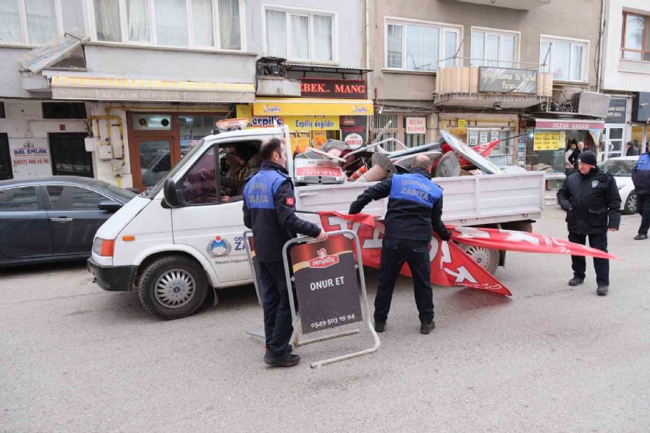 Odunpazarı zabıta ekipleri kaldırım işgallerine geçit vermiyor