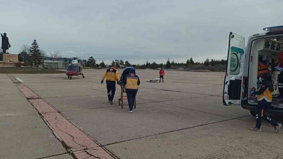 Konya’da hava ambulansı kalp krizi geçiren hasta için havalandı